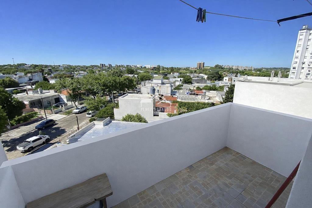 Venta apartamento 1 dormitorio alquilado. Malvín sobre Av.