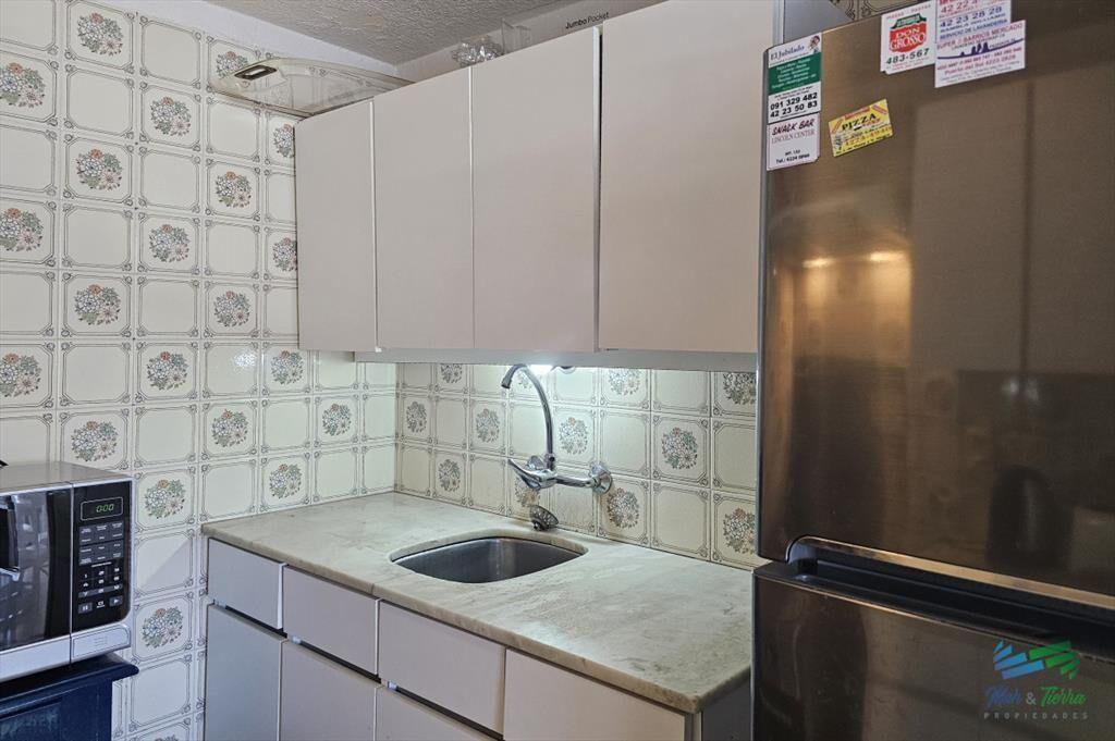 Alquilo apartamento 2,5 dormitorios en playa mansa, complej