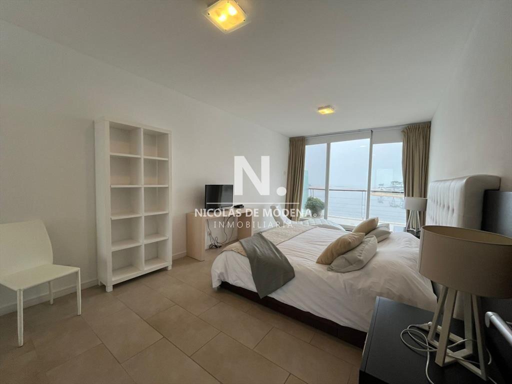 Apartamento en La Barra - Delamar Sobre el Mar de 3 dormito