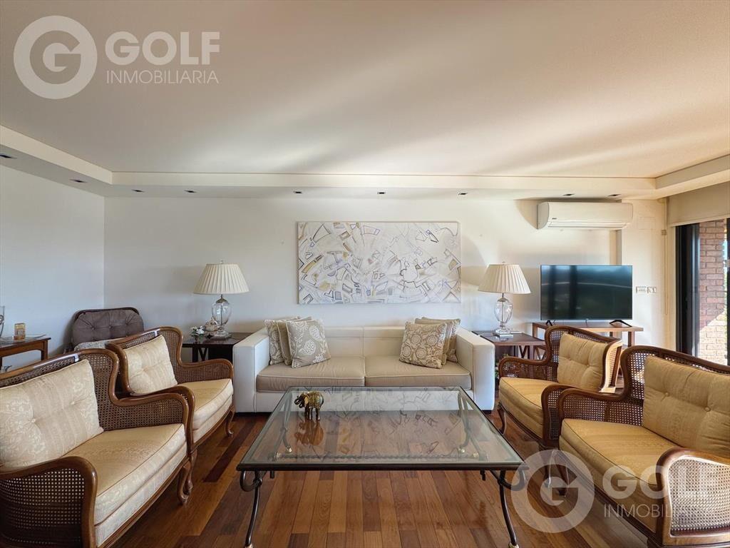 Venta de apartamento 3 dormitorios Servicio completo y co