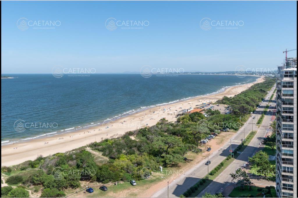 Venta pent-house, primera línea, playa mansa