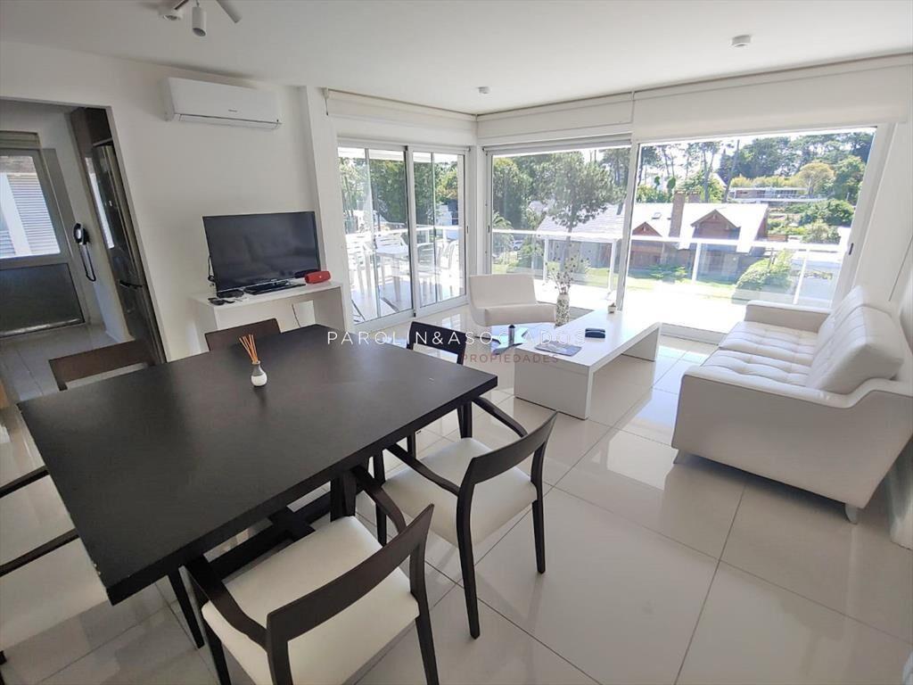 Apartamento en venta de 2 dormitorios en Punta