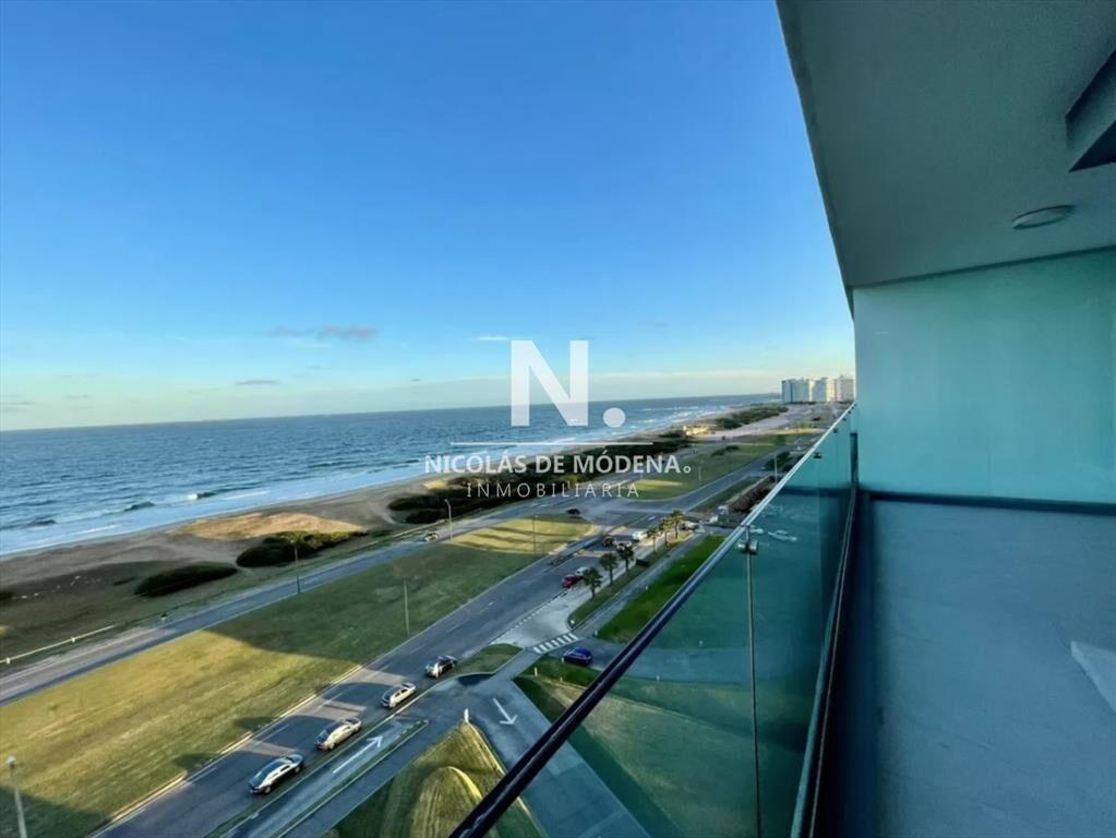 Departamento en venta frente al mar. Torre Le de