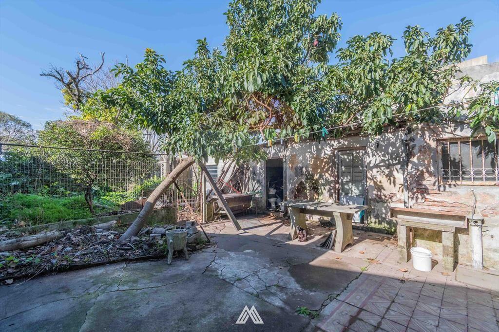 Venta casa 2 dor/local com. Peñarol fondo parrilla