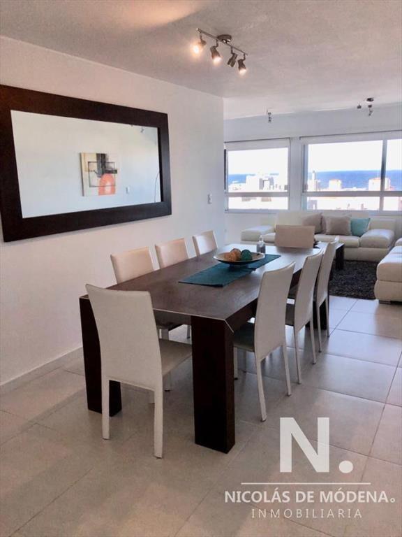 Apartamento reciclado de 2 dormitorios a metros del mar