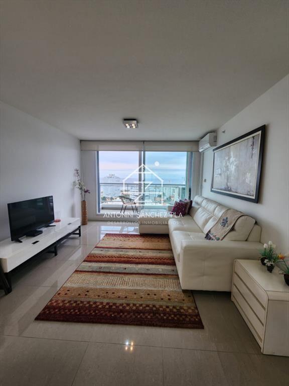 Apartamento en venta en torre One, 1 dormitorio amueblado,
