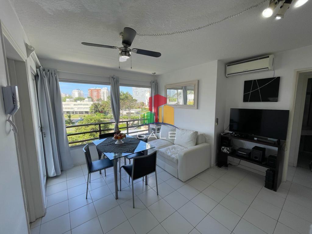 Hermoso Y Amplio Apartamento en Punta Del Este - Libre turi