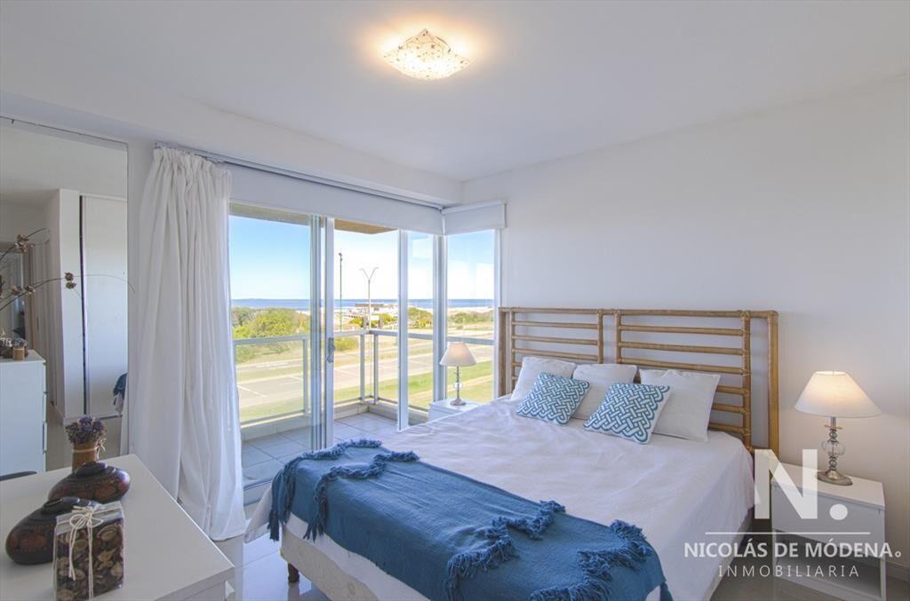 Apartamento Tres Dormitorios en Playa Brava Punta del Este
