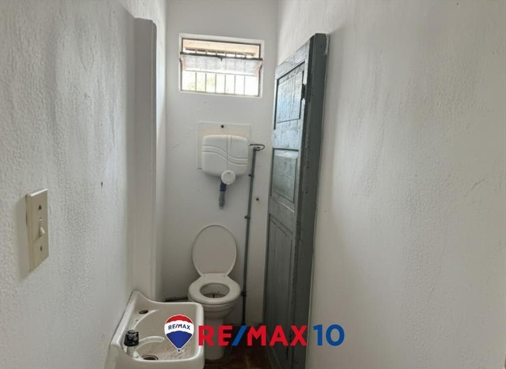 LOCAL COMERCIAL CON EXCELENTE UBIACION