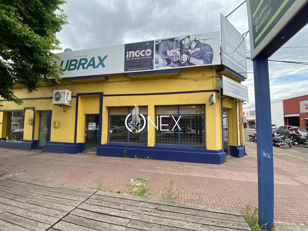 VENTA DE GRAN LOCAL COMERCIAL EN PRINCIPAL