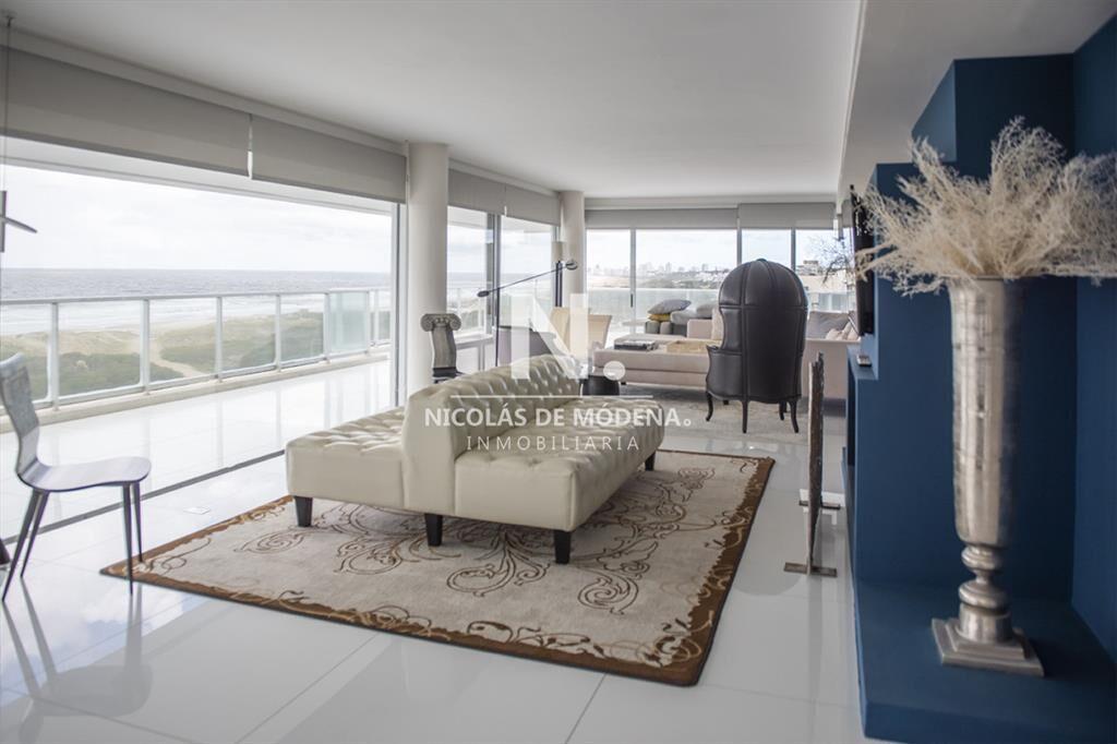Espectacular Penthouse frente al mar de 4 dormitorios en ve