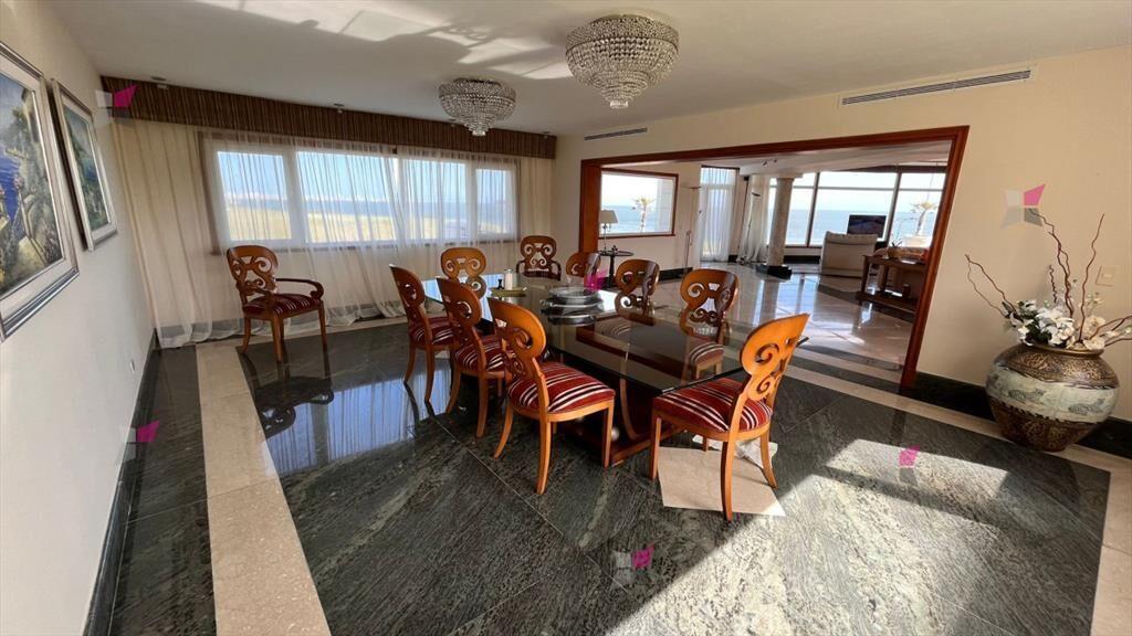 Venta Exclusiva mansion en playa mansa