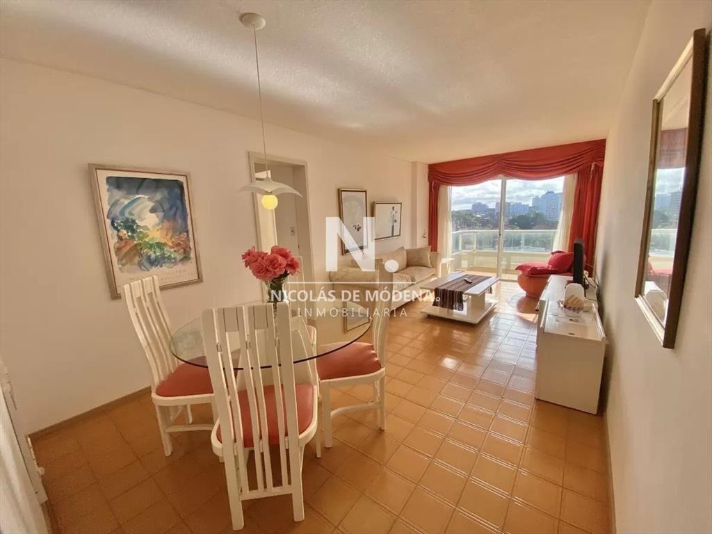 Oportunidad única en la prestigiosa Torre Marina, un espac