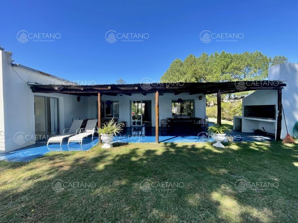 casa en alquiler anual, barrio privado