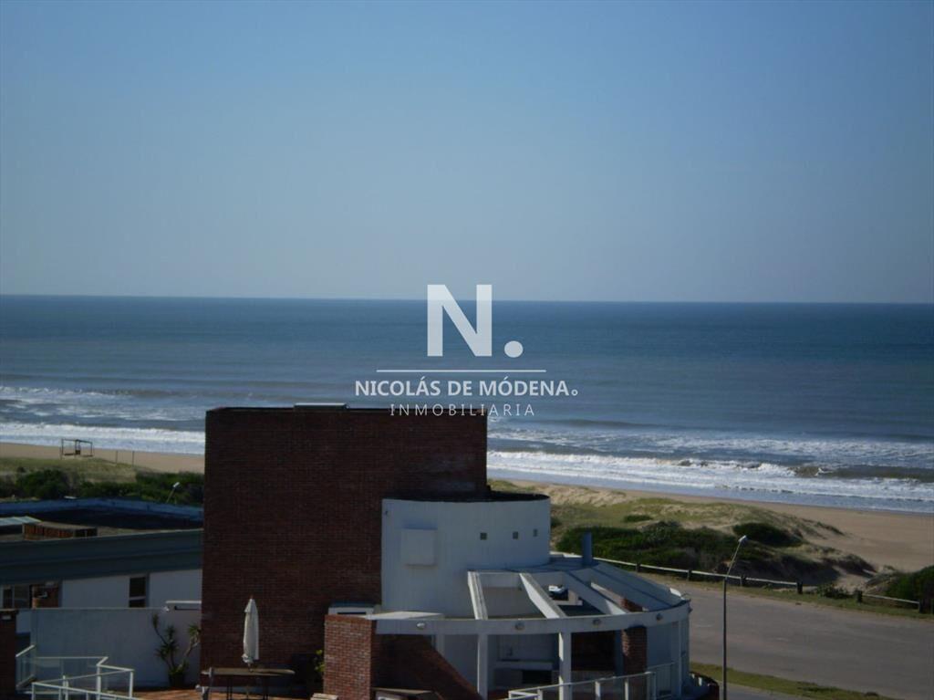 Vende apartamento de 3 dormitorios mas , con al ,