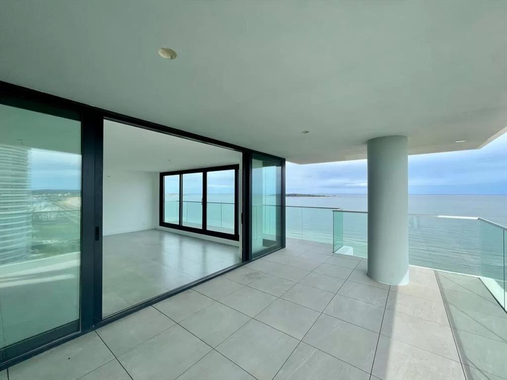 VENTA DE APARTAMENTO DE 3 SUITES ESQUINERO EN EN