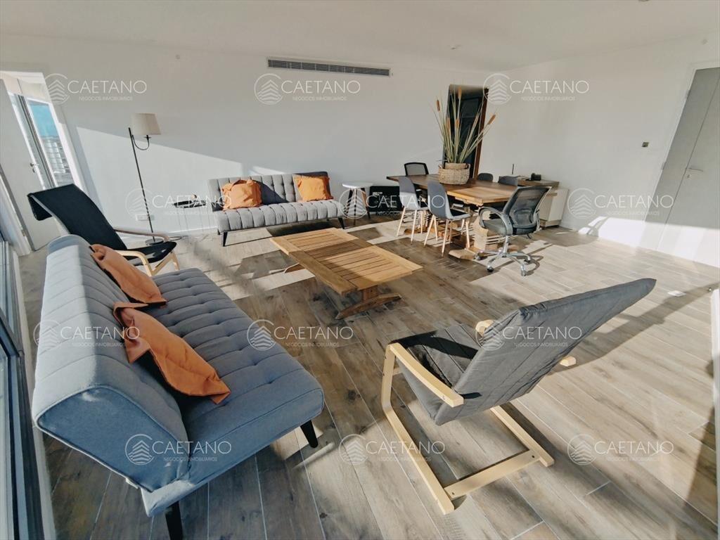 VENTA DE HERMOSO PENTHOUSE DE 2 DORMITORIOS CON Y