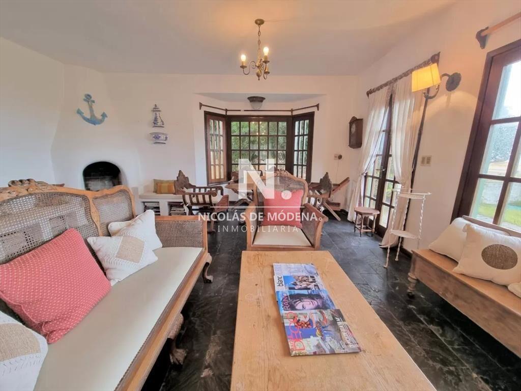 Encantadora casa de 5 dormitorios en Montoya