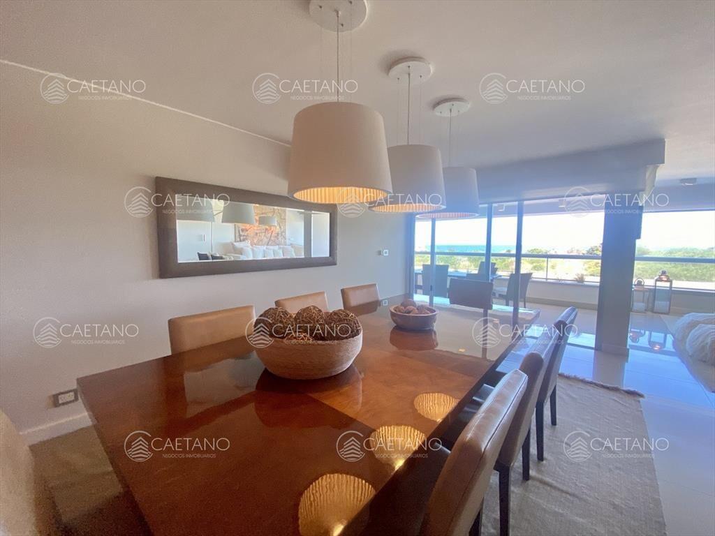 Venta apartamento frente al mar 3 dormitorios