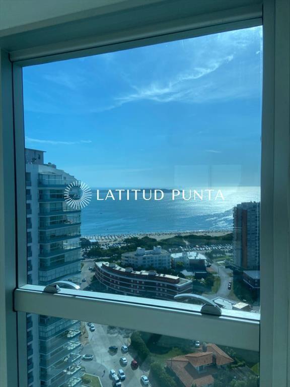 Piso alto en Mansa, 2 dormitorios y parrillero