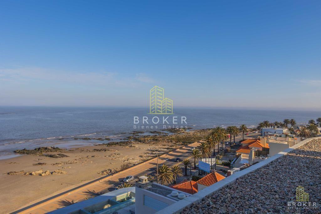 Duplex en venta en Rambla de Carrasco 268 m2 46