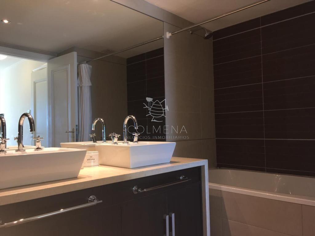 Apartamento en Brava, 2 dormitorios *