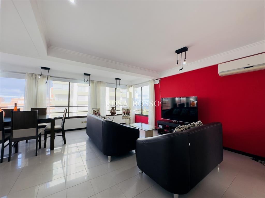 Apartamento en venta, 3 dormitorios, vista al