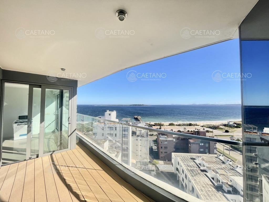 Venta apartamento. 3 Dormitorios. Playa mansa,