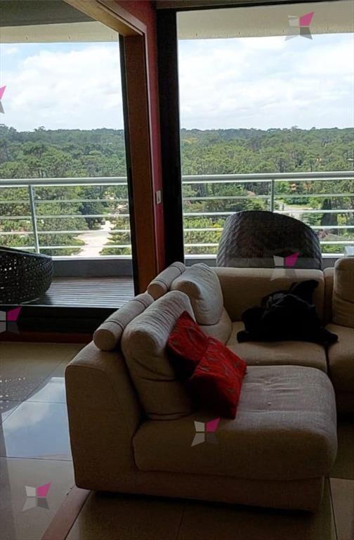 Se vende espectacular departamento, de 2 Balcon