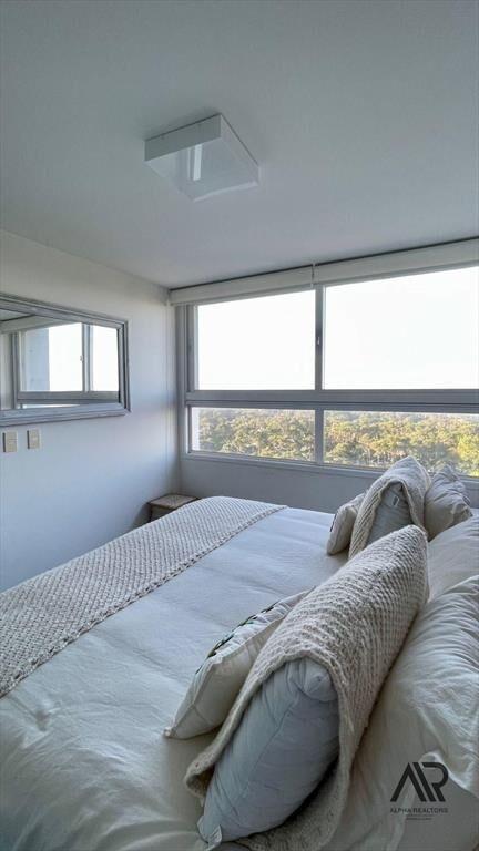 Apartamento De Categoría En Alquiler Temporada, 3 Dormit...
