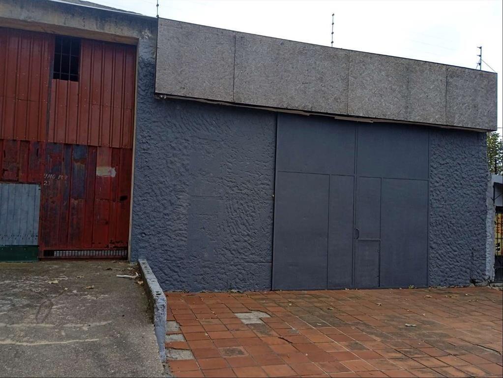 Alquiler de local de 266 m2 en Lezica.