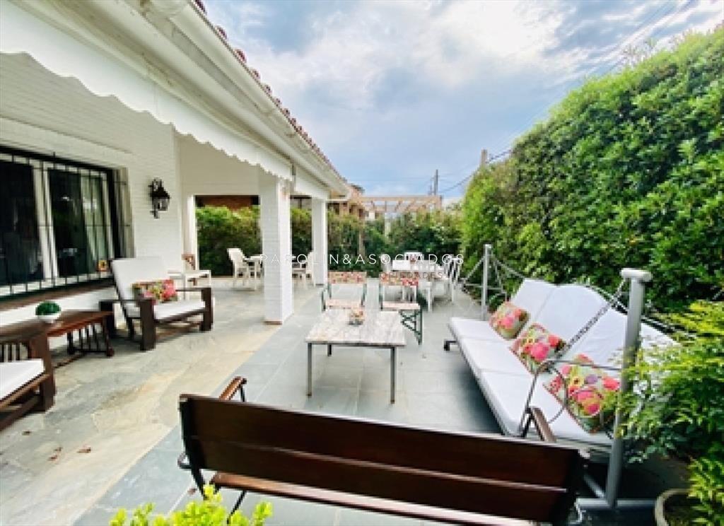 Casa En Venta de 6 Dormitorios en Mansa, Punta