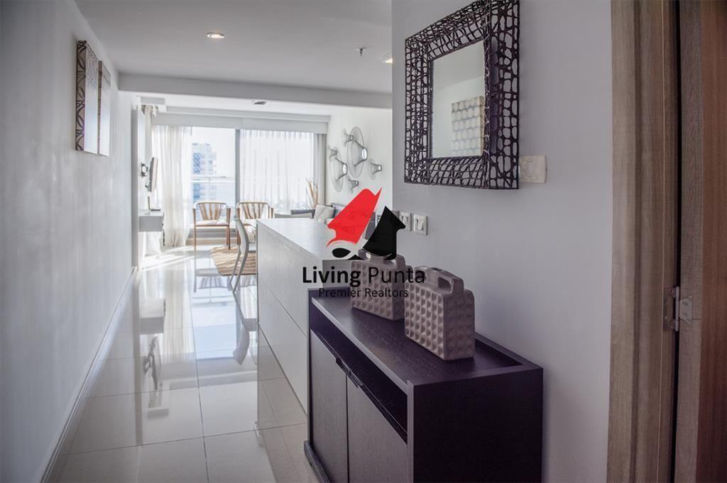 Piso alto con vista panoramica, 1 dormitorio y en