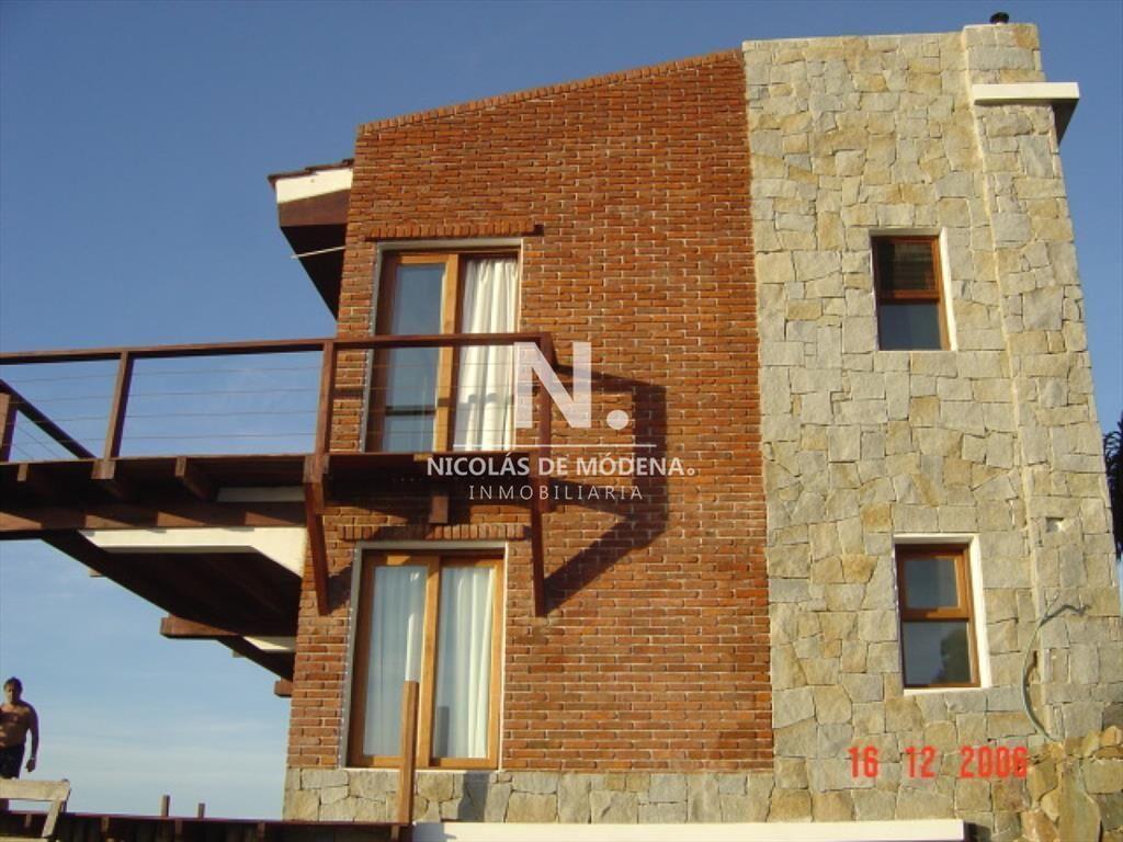 Casa en Venta en Punta Ballena en Venta