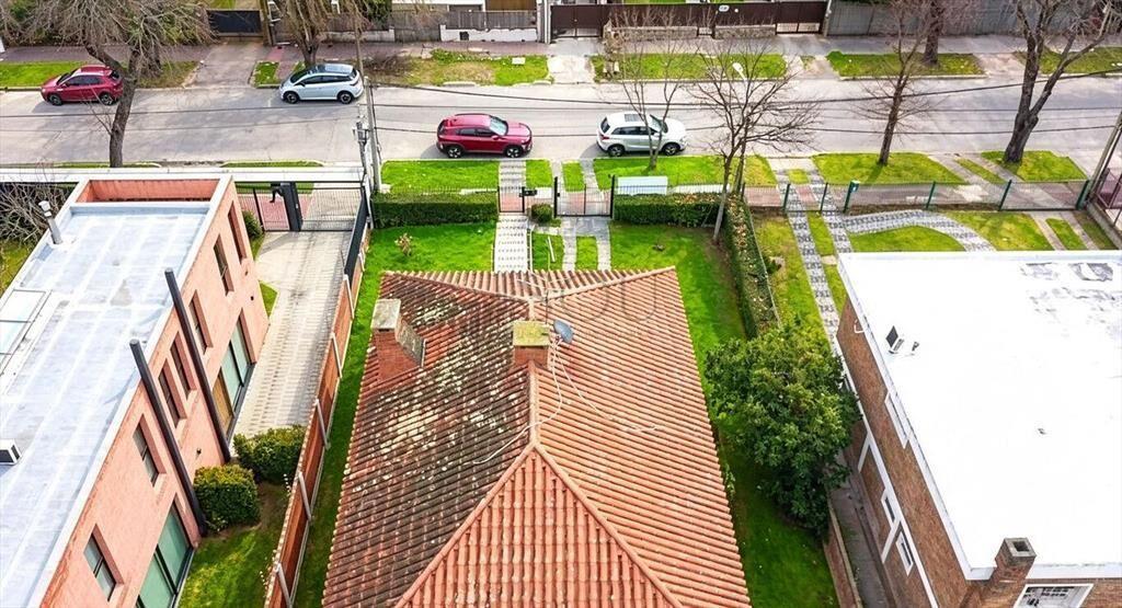 VENTA CASA 3 dormitorios 3 baños piscina en Carrasco