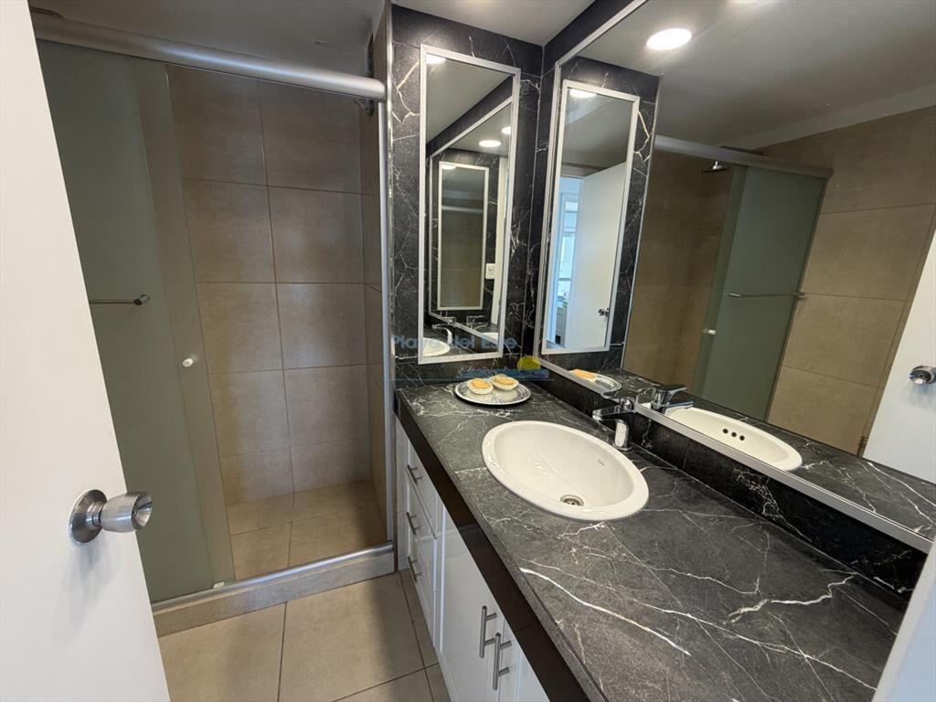 Apartamento en Venta de 2 Dormitorios en La , del