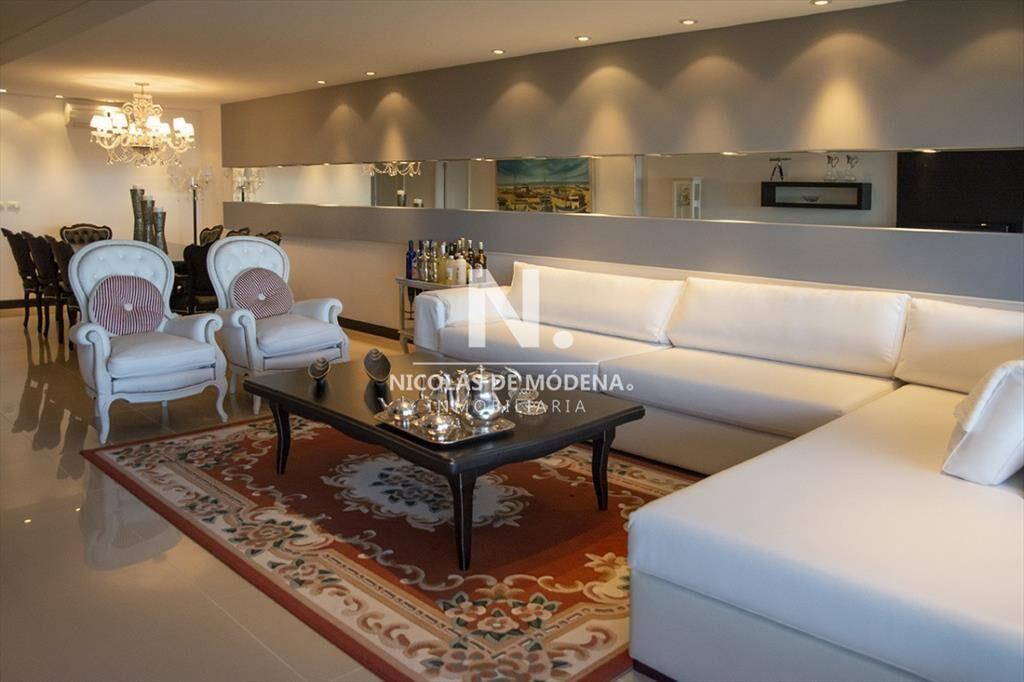 Departamento en venta frente al mar. Torre Lobos,