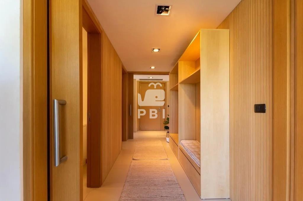 Venta apartamento 3 dormitorios con piscina Playa