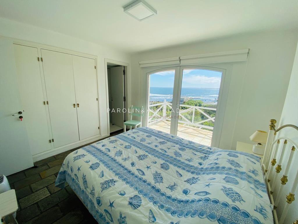 Apartamento de 3 dormitorios en venta en Barrancas, Punta d