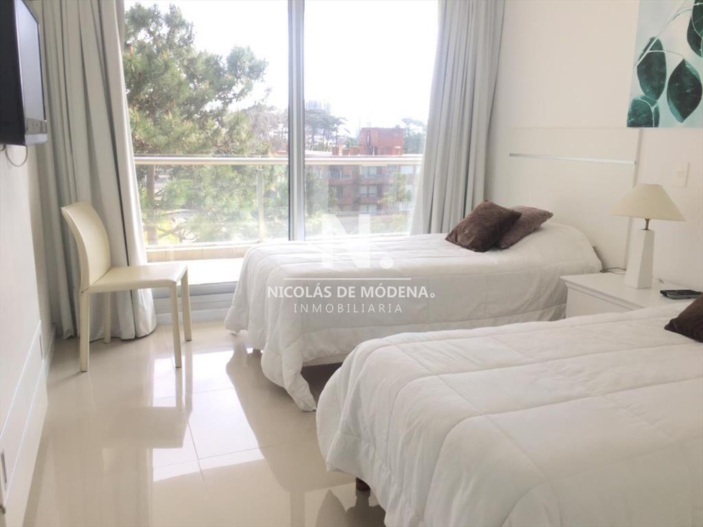 Apartamento en Be Punta en alquiler