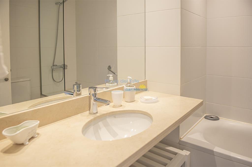 Departamento de 2 dormitorios en venta en del mar