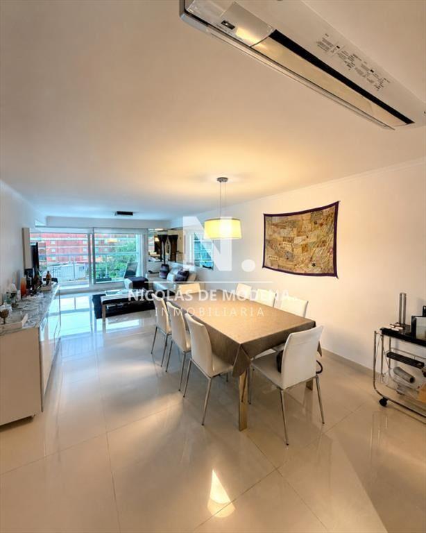 En venta apartamento de 3 dormitorios en suite en