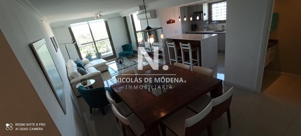 Vende apartamento de 3 dormitorios en Brava Punta