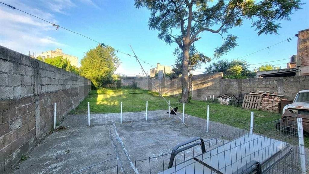 Casa Sobre Belloni/ 585m2/edif 70m2/3Dorm/amplio jardín/B...