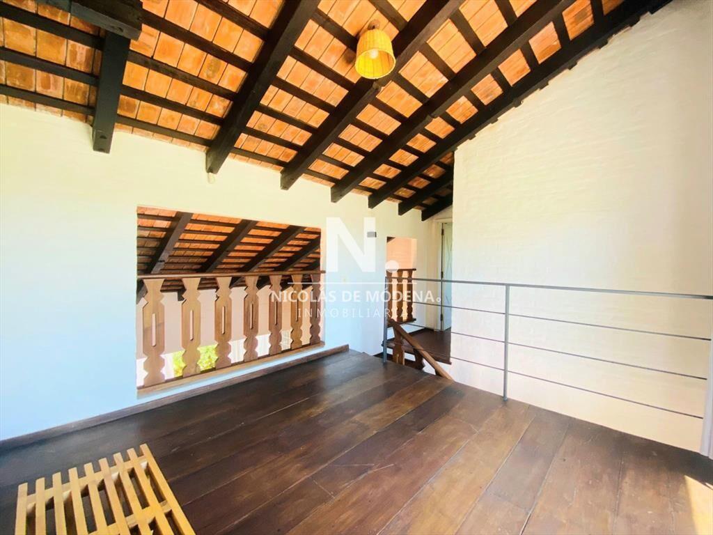 Excelente casa en venta de La Barra + 3 dormitorios y depen
