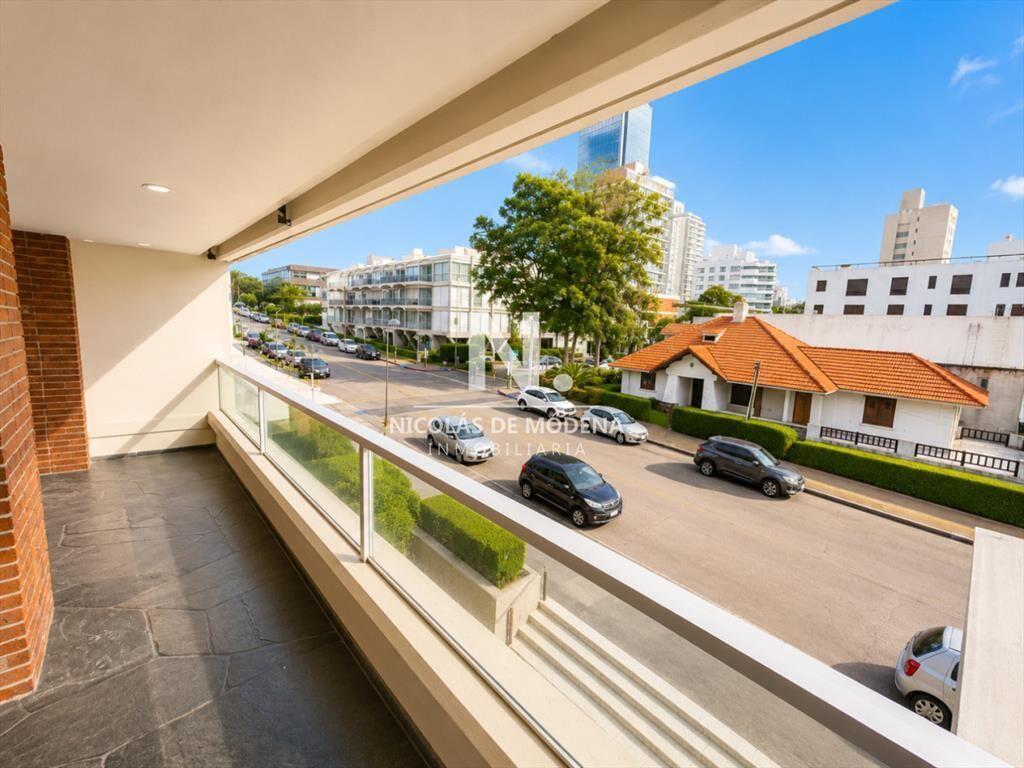 Apartamento en Península - Punta del Este