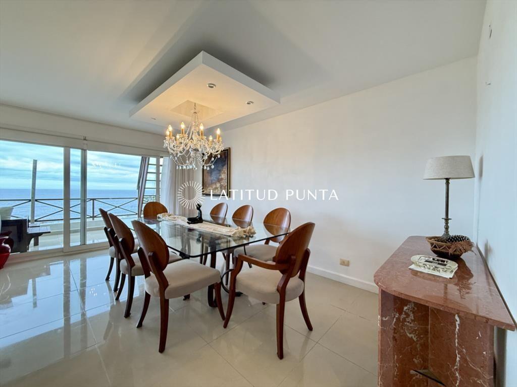 Pent house en venta en Lomas de Manantiales