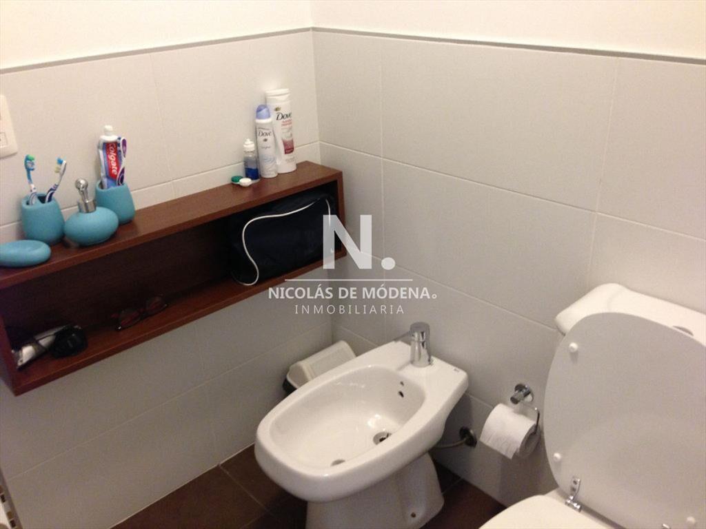 Departamento en alquiler en zona privilegiada.