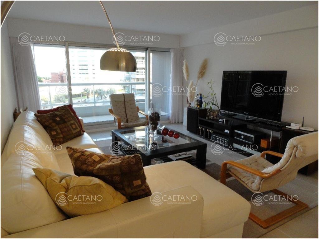 Apartamento en Punta del Este, Brava