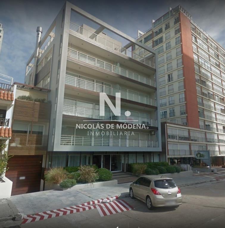 Penthouse en venta en Peninsula, 3 dormitorios en